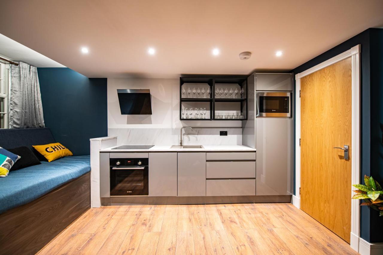 The Nest - Luxury 16 Person Apt W Jacuzzi & Parking Blackpool Exterior photo