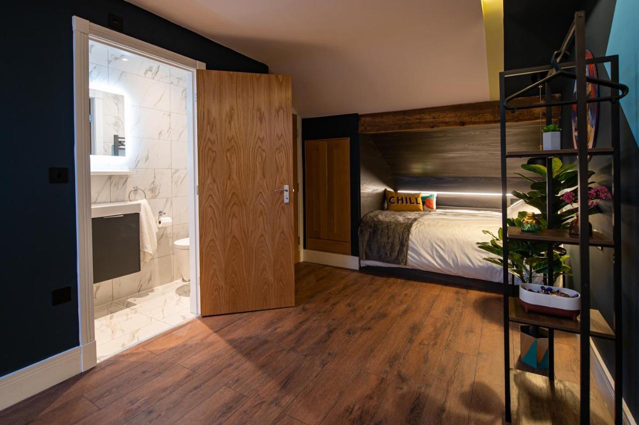 The Nest - Luxury 16 Person Apt W Jacuzzi & Parking Blackpool Exterior photo